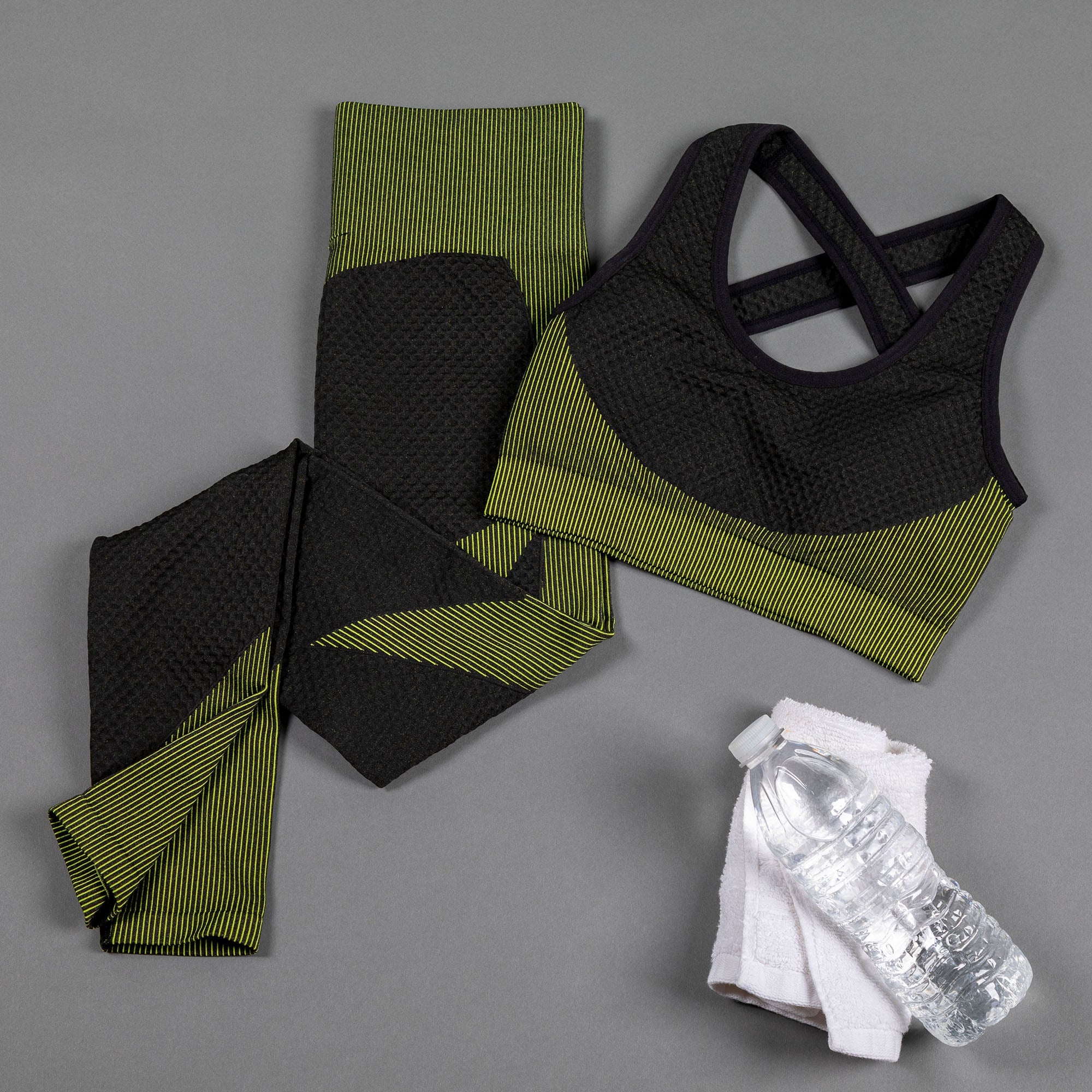 Textured Leggings & Sports Bra Pilates Set