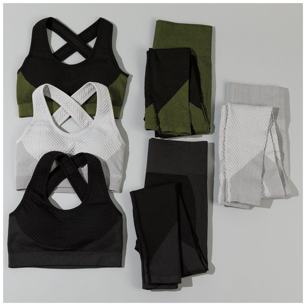 Textured Leggings & Sports Bra Pilates Set